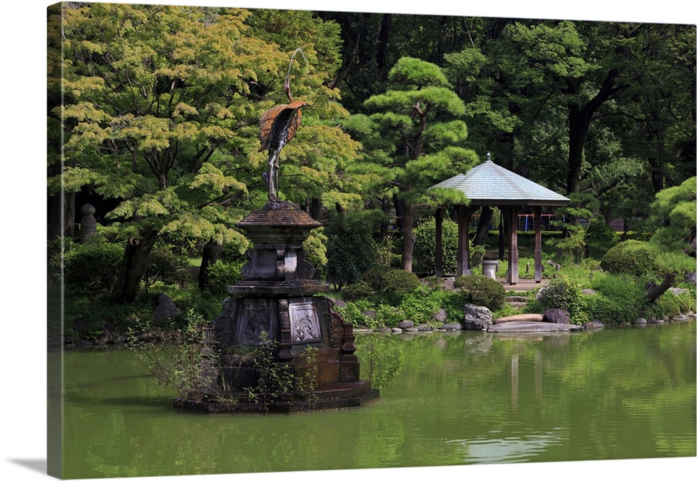 Swan Fountain, Hibiya Park, Tokyo, Japan, Asia