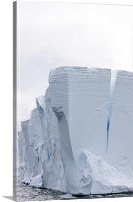 Tabular iceberg, Southern Ocean, Antarctic, Polar Regions