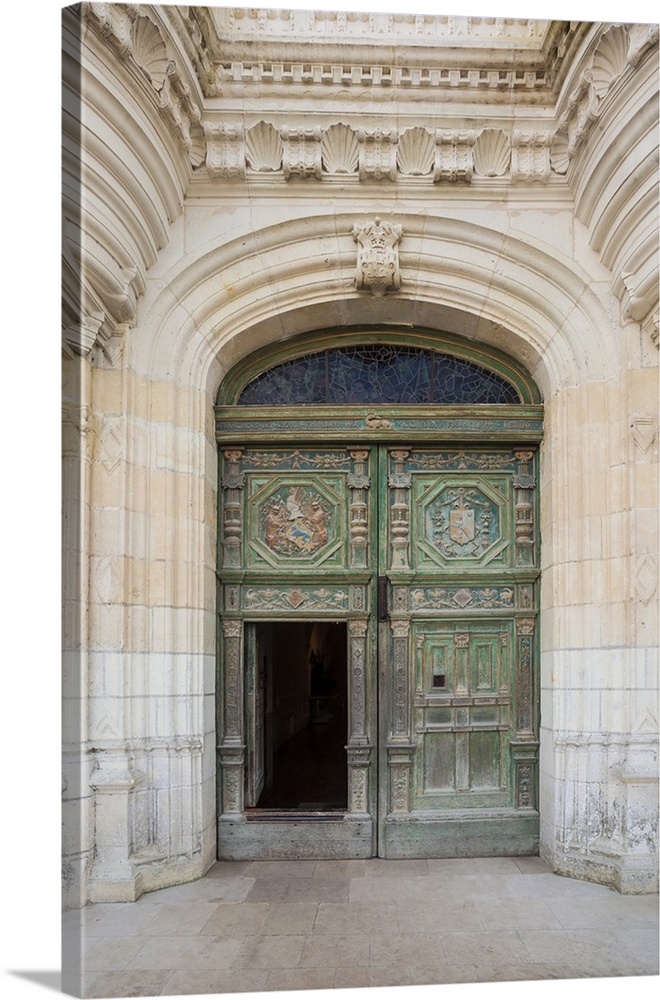 The beautifully decorated entrance door to the chateau at Chenonceau, Indre et Loire, Loire Valley, France, Europe