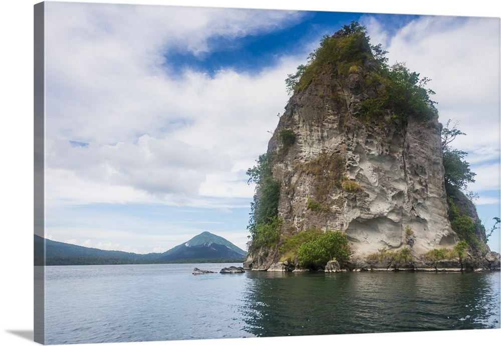 The Beehives (Dawapia Rocks) in Simpson Harbour, Rabaul, East New Britain, Papua New Guinea, Pacific