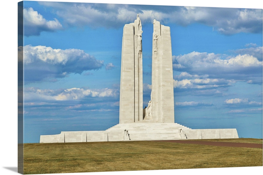 The Canadian National Vimy Memorial in Northern France, a memorial to 60000 Canadians killed or missing in WW1, Vimy, Pas ...