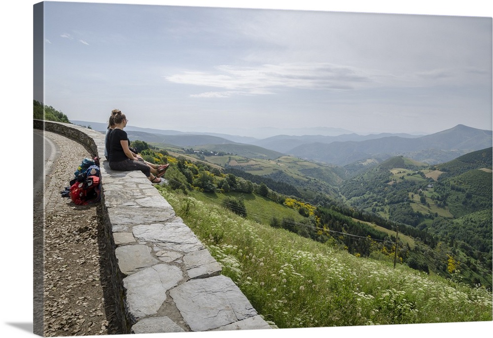 The French Way of the Way of St. James, O Cebreiro, Lugo, Galicia, Spain