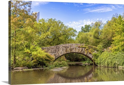The Gapstow Bridge Across The Pond In Central Park, Manhattan, New York City, USA