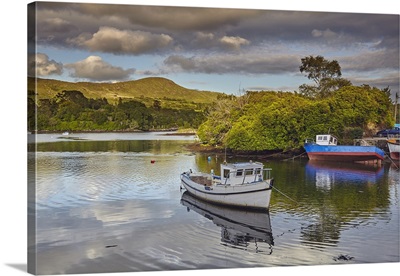 The harbour at Glengarriff, County Cork, Munster, Republic of Ireland