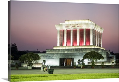 The mausoleum to Ho Chi Minh in Hanoi, Vietnam, Indochina, Southeast Asia