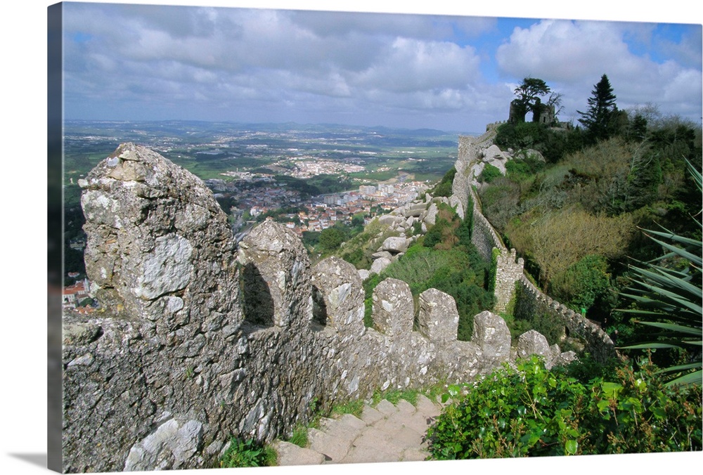 The ramparts of the Moorish Castelo dos Mouros, captured by Christians in 1147, above the town of Sintra, Estremadura, Por...