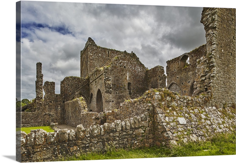 The ruins of Hore Abbey, near the ruins of the Rock of Cashel, Cashel, County Tipperary, Munster, Republic of Ireland