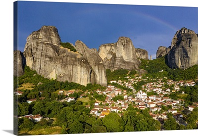 The Village Of Kastraki In The Huge Rocks Of The Meteora Monasteries, Greece, Europe