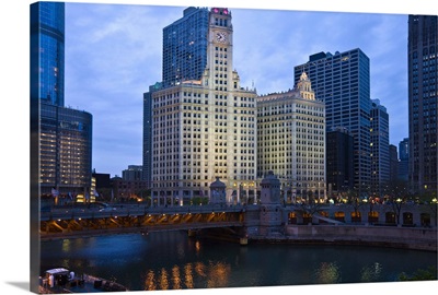 The Wrigley Building, center, North Michigan Avenue and Chicago River, Chicago, Illinois