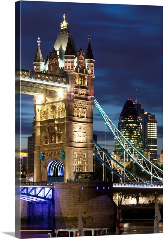 Tower Bridge and the Financial District at night, London, England, UK ...