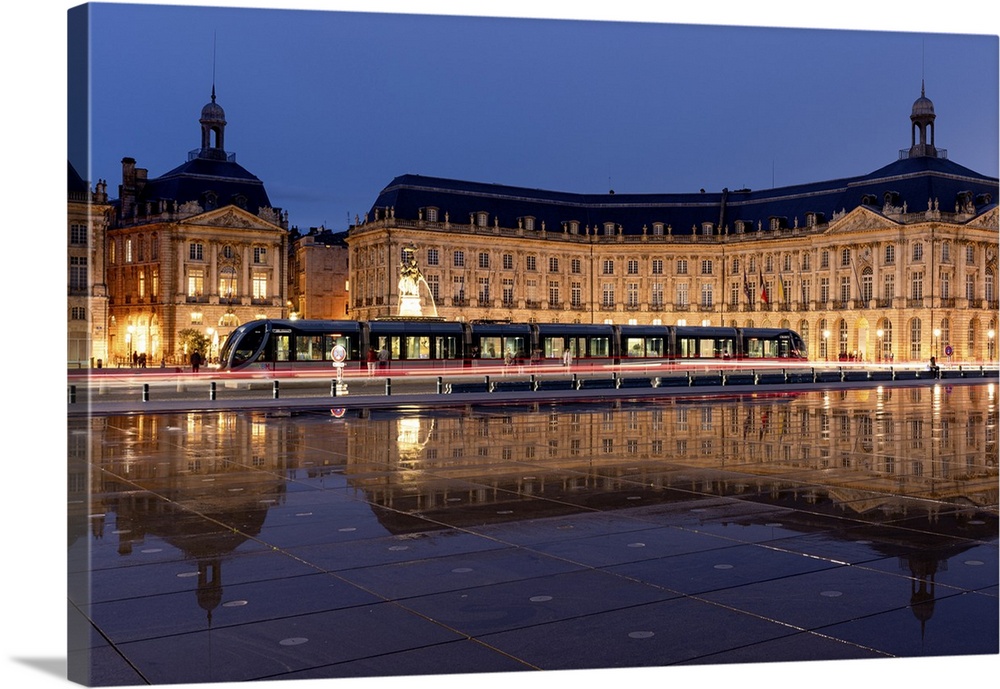 Tram at the Miroir D'Eau, Place de la Bourse at blue hour, Bordeaux, Gironde, Aquitaine, France, Europe