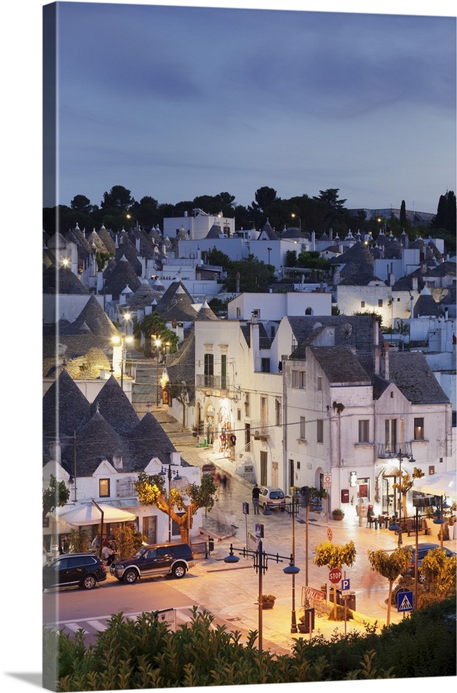 Trulli, traditional houses, Rione Monti area, Alberobello, UNESCO World Heritage Site, Valle d'Itria, Bari district, Pugli...