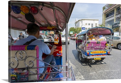 Tuk Tuk ride through Bangkok, Bangkok, Thailand, Southeast Asia