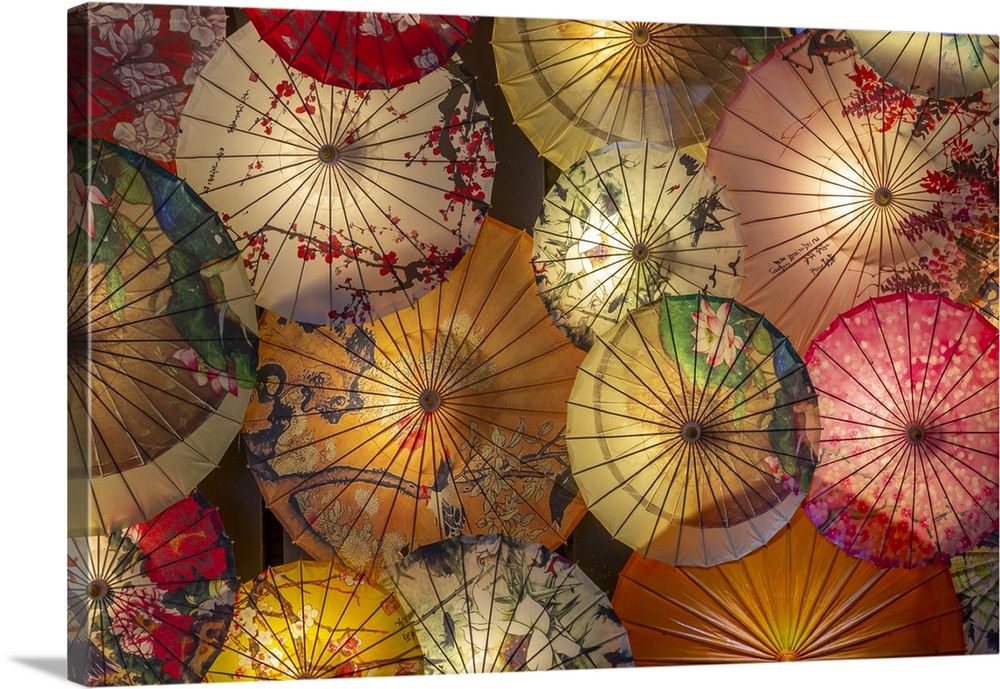 Umbrellas in Kuanxiangzi Alley, Chengdu, Sichuan Province, People's Republic of China, Asia