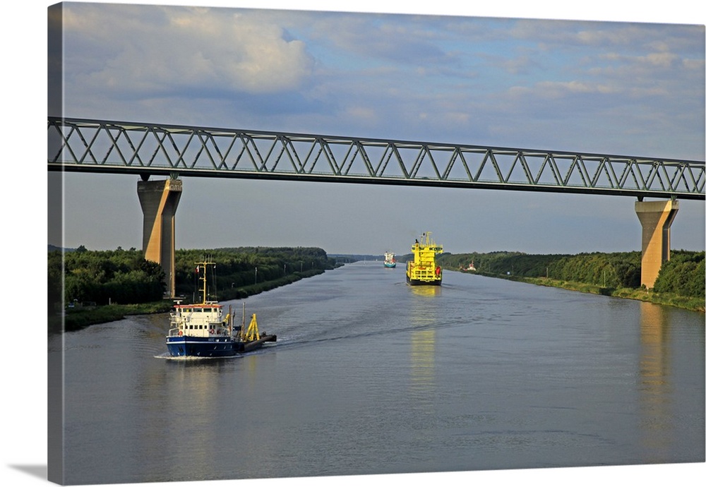 Vessels on Kiel Canal near Brunsbuttel, Schleswig-Holstein, Germany