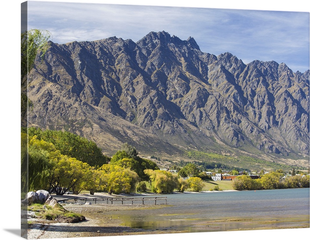 View across Frankton Arm to the Remarkables, autumn, Queenstown, Queenstown-Lakes district, Otago, South Island, New Zeala...