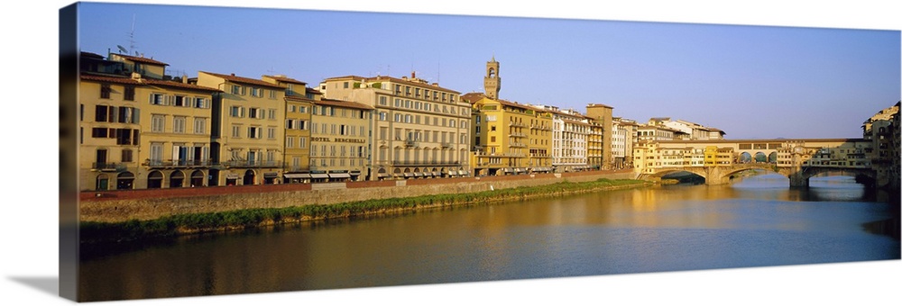 View along River Arno to Ponte Vecchio, Florence, Tuscany, Italy