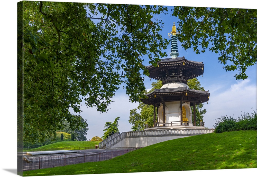 View of The London Peace Pagoda, Battersea Park, Nine Elms Lane, London, England, United Kingdom, Europe