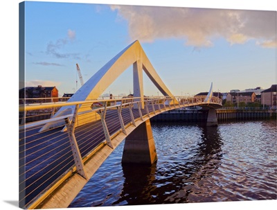 View of the River Clyde and the Tradeston Bridge, Glasgow, Scotland