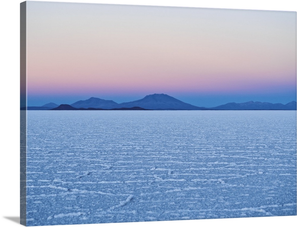 View of the Salar de Uyuni, the largest salt flat in the world, at sunrise, Daniel Campos Province, Potosi Department, Bol...