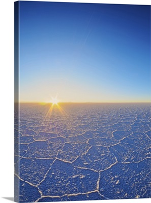 View of the Salar de Uyuni, the largest salt flat in the world, at sunrise, Bolivia