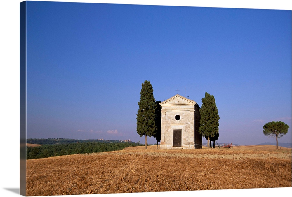Vitaleta Christian chapel near Pienza, Val d'Orcia, Siena Province, Tuscany, Italy, Europe