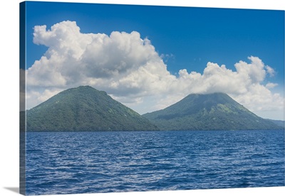Volcano Tavurvur, Rabaul, East New Britain, Papua New Guinea
