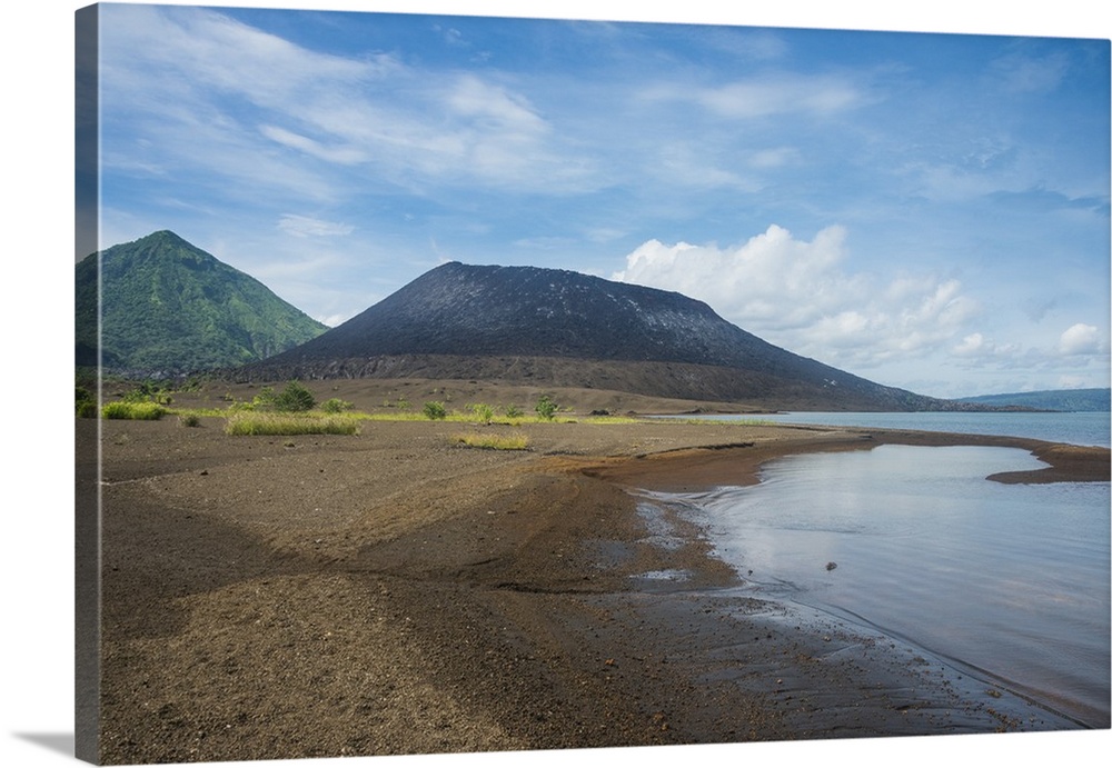 Volcano Tavurvur, Rabaul, East New Britain, Papua New Guinea, Pacific