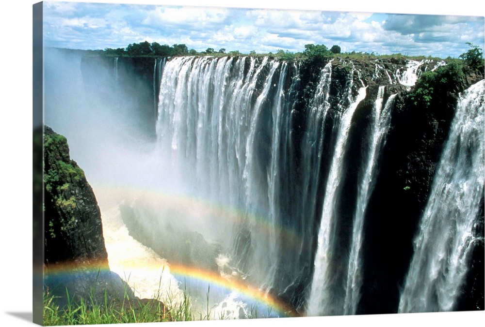 Waterfalls and rainbows, Victoria Falls, UNESCO World Heritage Site, Zambia, Africa