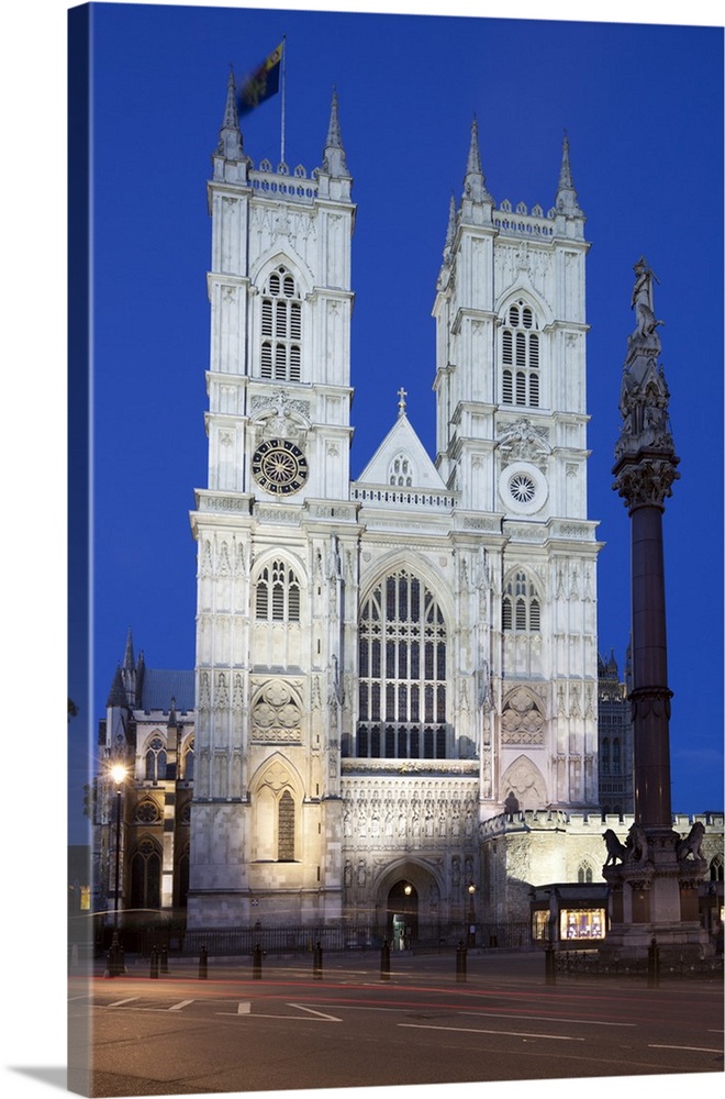 Westminster Abbey at night, Westminster, London, England, United Kingdom, Europe.