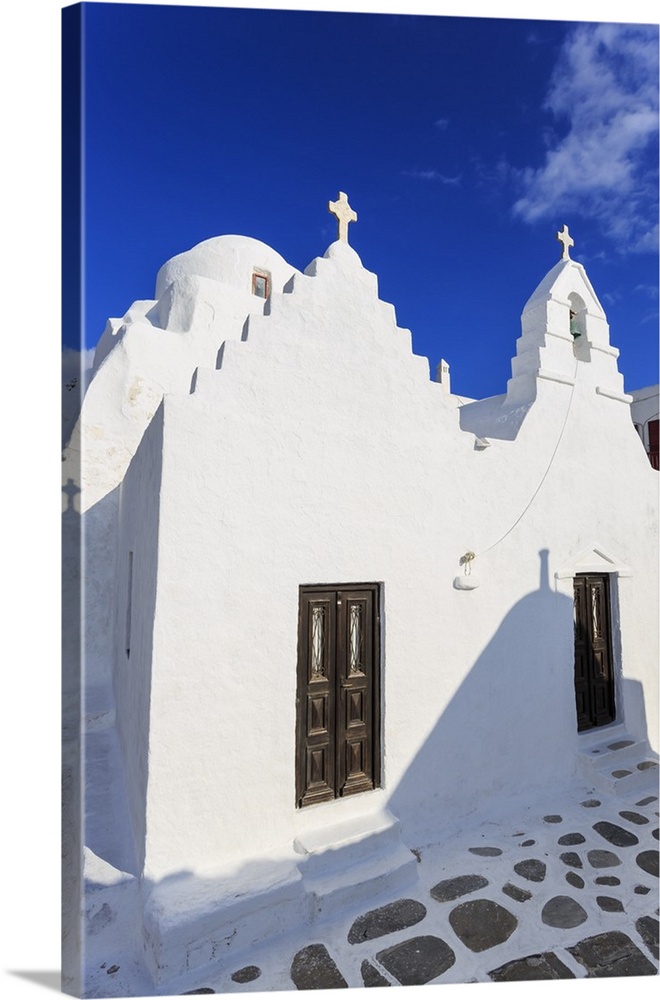 Whitewashed Panagia Paraportiani, Mykonos most famous church, under a blue sky, Mykonos Town, Mykonos, Cyclades, Greek Isl...