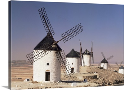 Windmills above the village, Consuegra, Castilla La Mancha, Spain