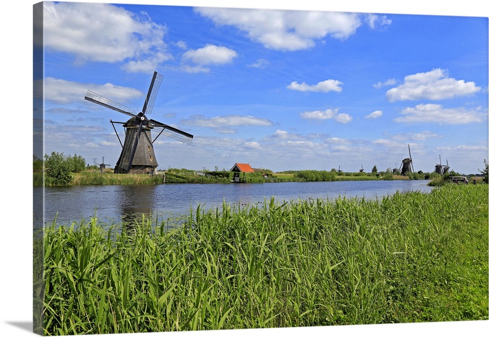 Windmills in Kinderdijk, South Holland, Netherlands