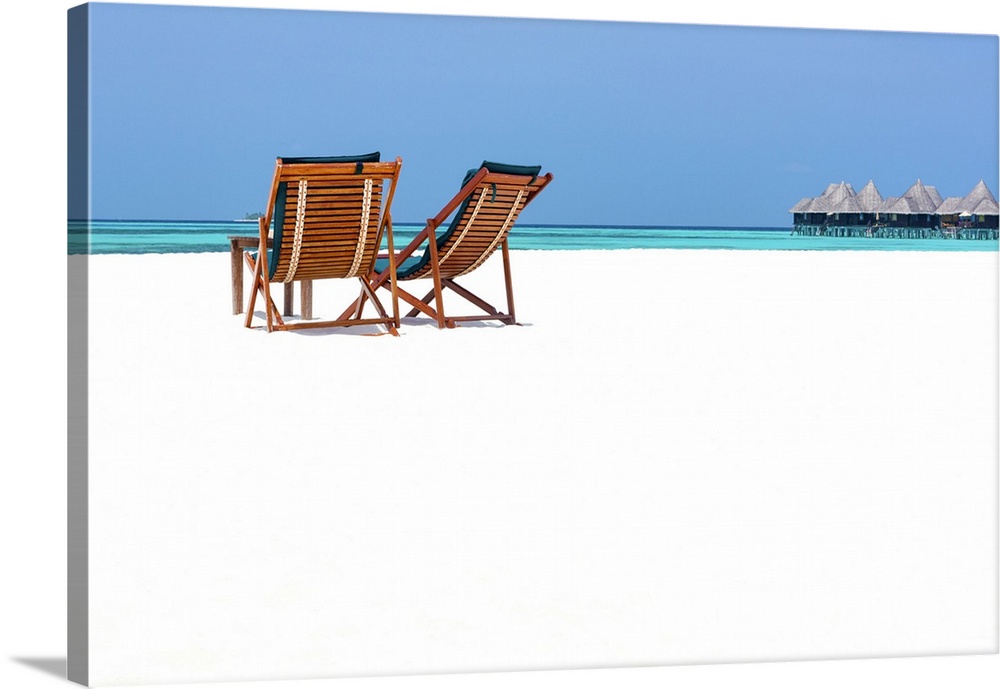 Wooden sun loungers on beach, Coco Palm, Dhuni Kolhu, Baa Atoll, Republic of Maldives, Indian Ocean, Asia