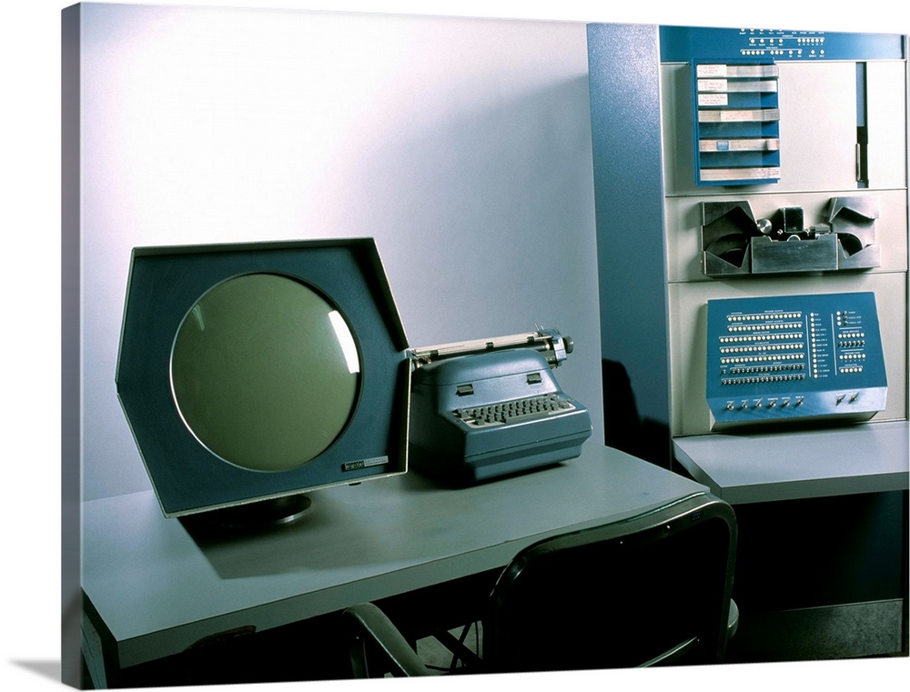 DEC PDP-1 computer, on display at the Computer History Museum, USA. Developed by DEC (Digital Equipment Corporation) in 19...