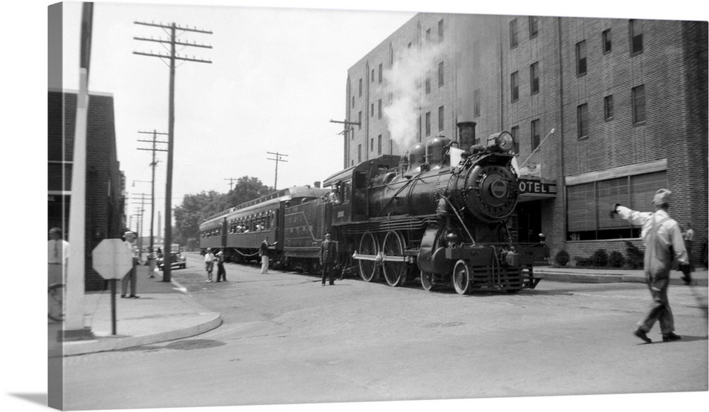 Kishacoquillas Valley Railroad. Steam locomotive at a stop as it hauls an NRHS (National Railway Historical Society) excur...