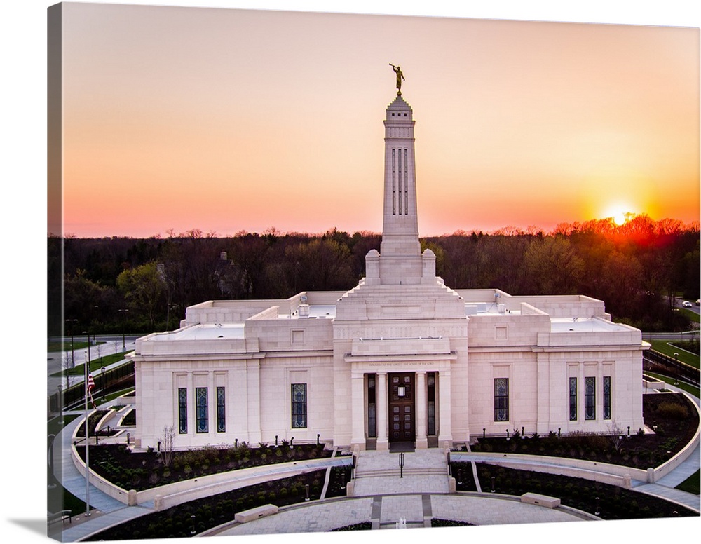 The Indianapolis Indiana Temple is located in Carmel, Indiana and is the 148th operating temple. The temple is just north ...