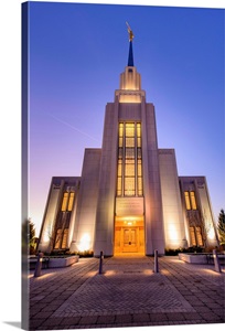 Twin Falls Idaho Temple, Lit Up at Dusk, Twin Falls, Idaho image thumbnail