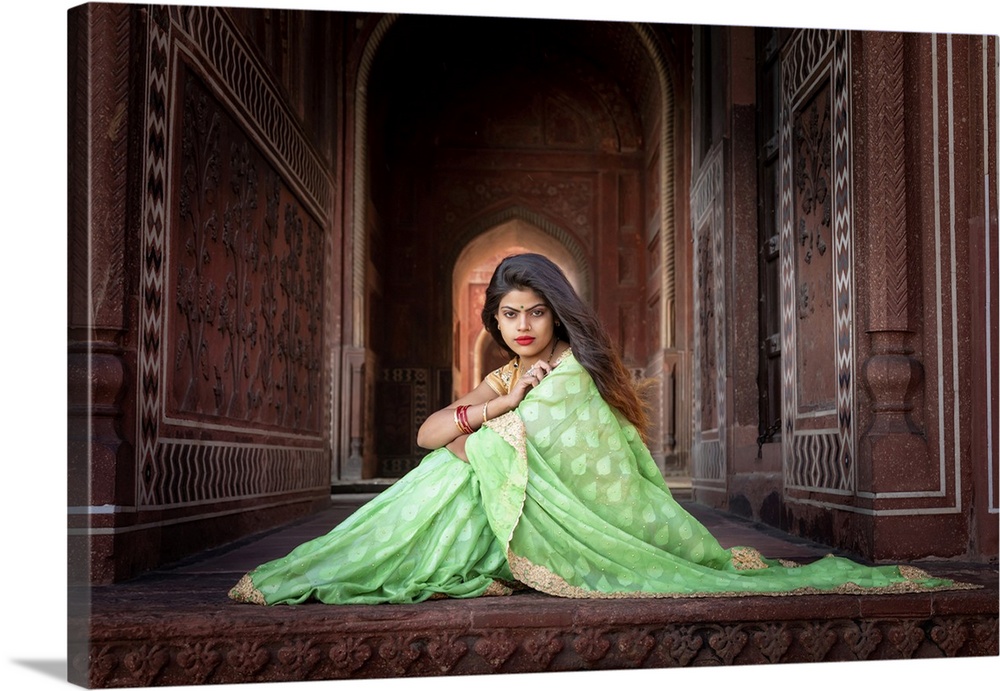 Beautiful Indian woman at the Taj Mahal