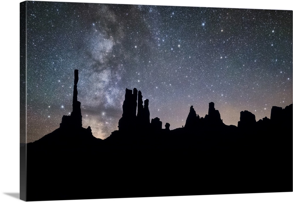 Milky Way over Totem Pole in Monument Valley, Utah