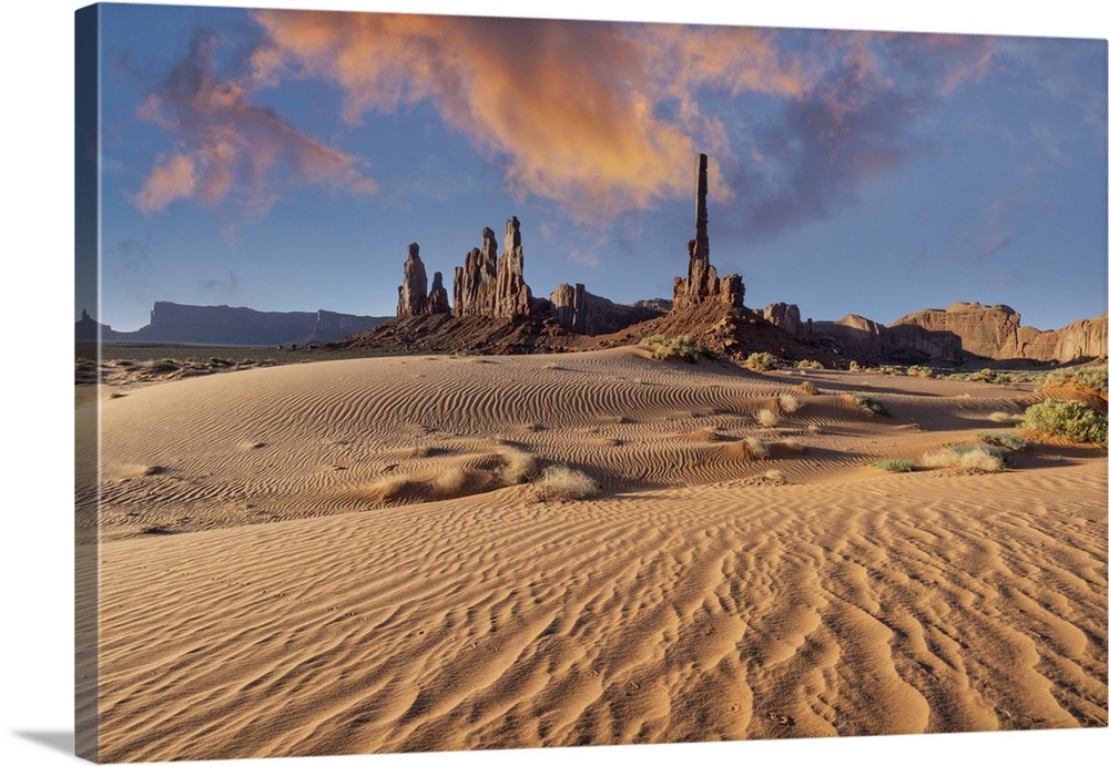 Totem pole at sunrise in Monument Valley II.