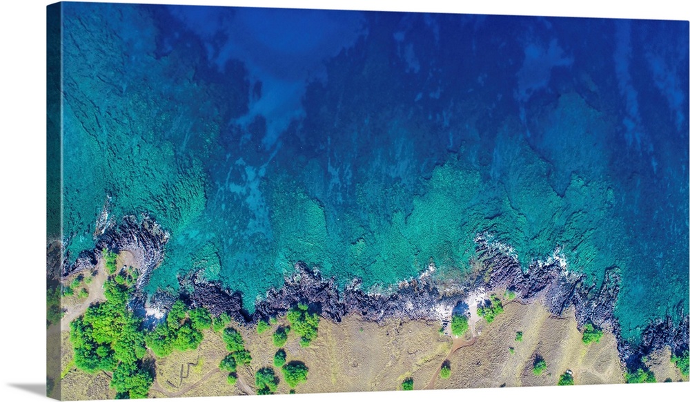 Overhead photograph of the west shore of Kona Island, Hawaii