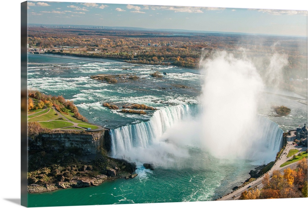Canadian Niagara Falls: Horseshoe Ontario Canada.