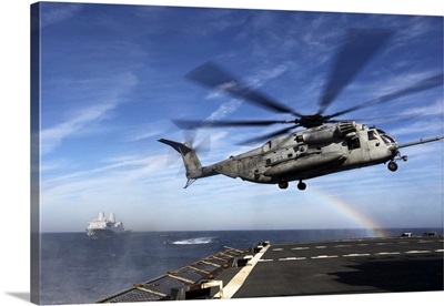 A CH-53E Super Stallion Prepares To Land On USNS Arctic