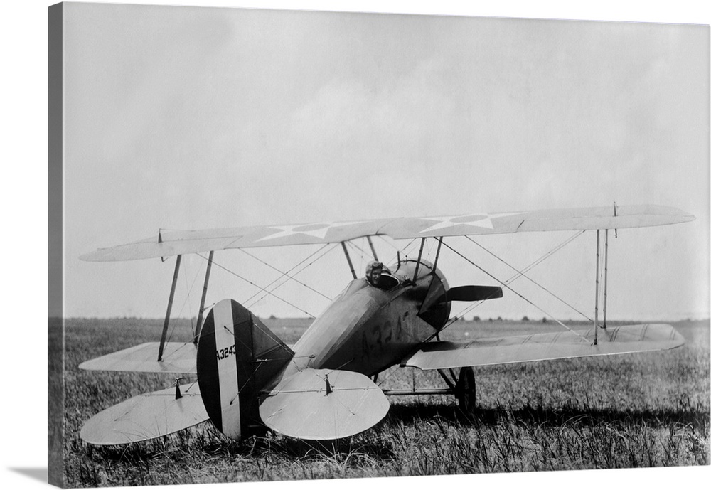 A Marine Scout biplane at the Marine Flying Field, Miami, Florida during World War I.