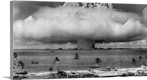 A nuclear weapon test by the American military at Bikini Atoll, Micronesia image thumbnail