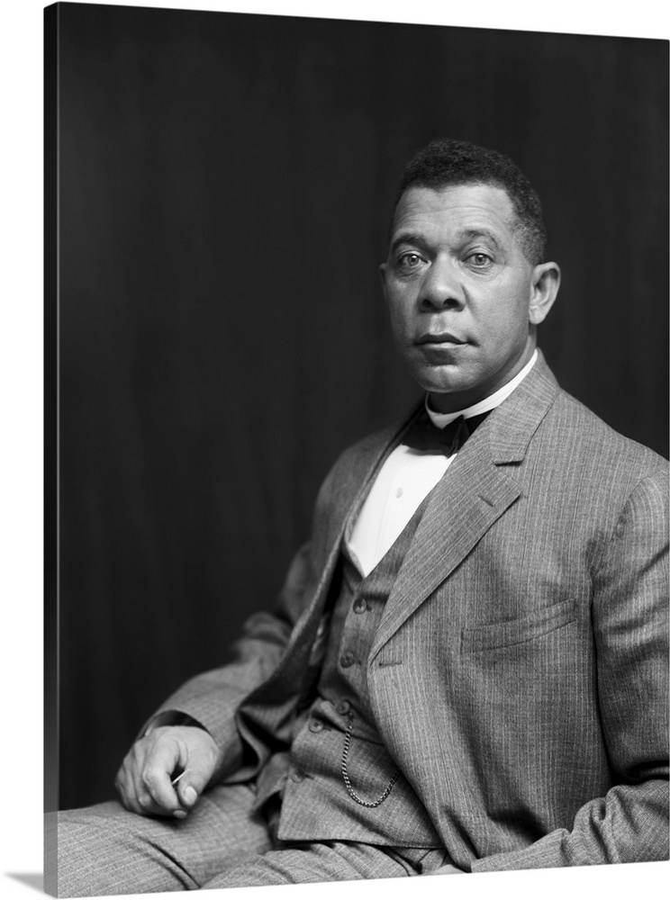 American history portrait of Booker T. Washington, dated 1895.
