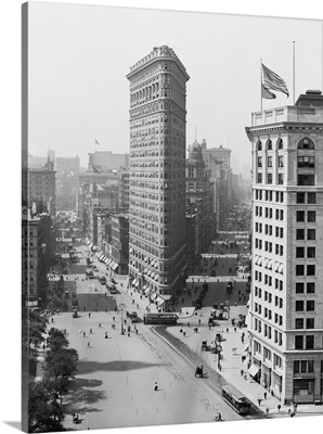 American History, The Flatiron Building, An Iconic New York City Skyscraper, Circa 1908