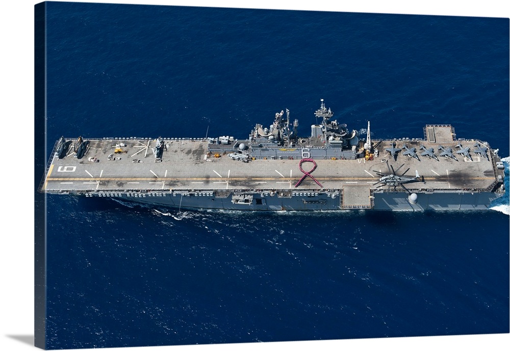 Amphibious assault ship USS Bonhomme Richard.