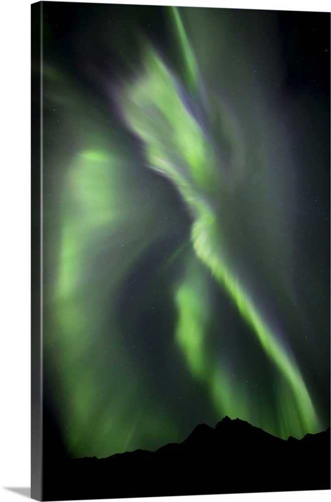 Aurora Borealis, Dempster Highway, Yukon, Canada.